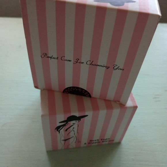 Boob tape and nipple covers. Set of 2 boxs - Picture 4 of 4